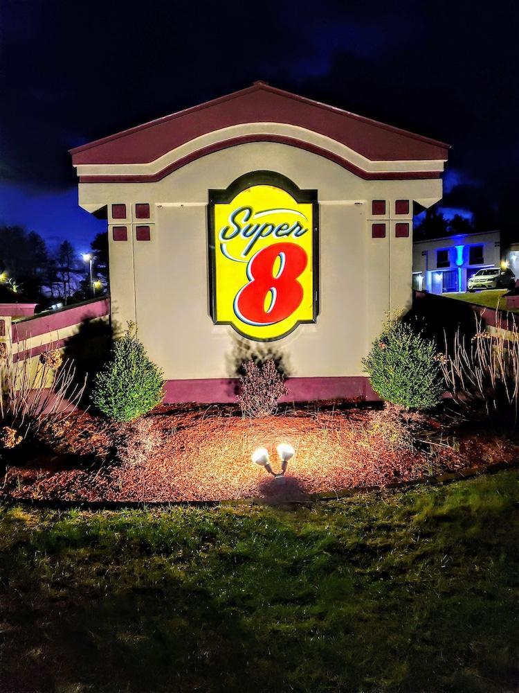 Super 8 By Wyndham West Greenwich/Providence מראה חיצוני תמונה