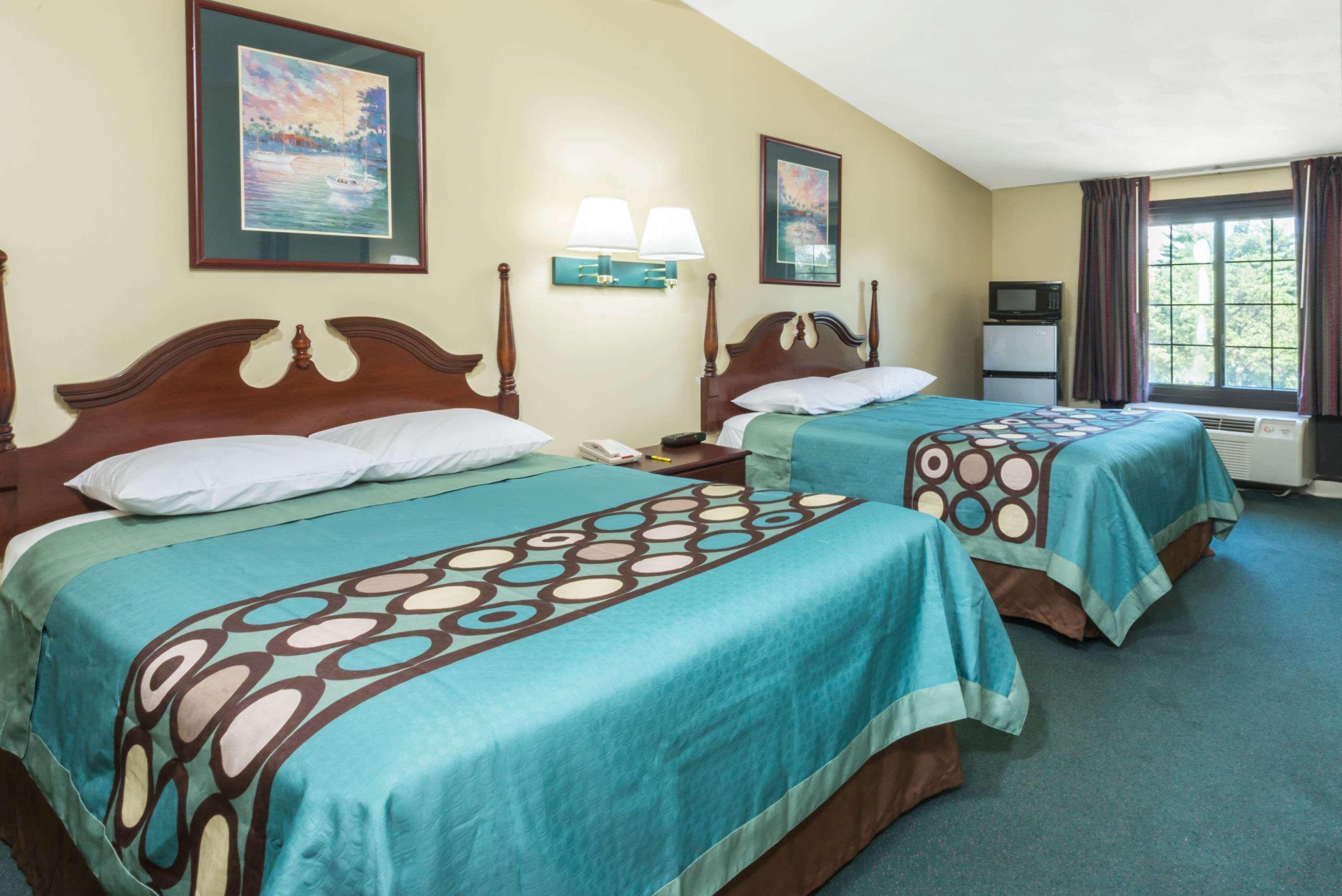Super 8 By Wyndham West Greenwich/Providence מראה חיצוני תמונה