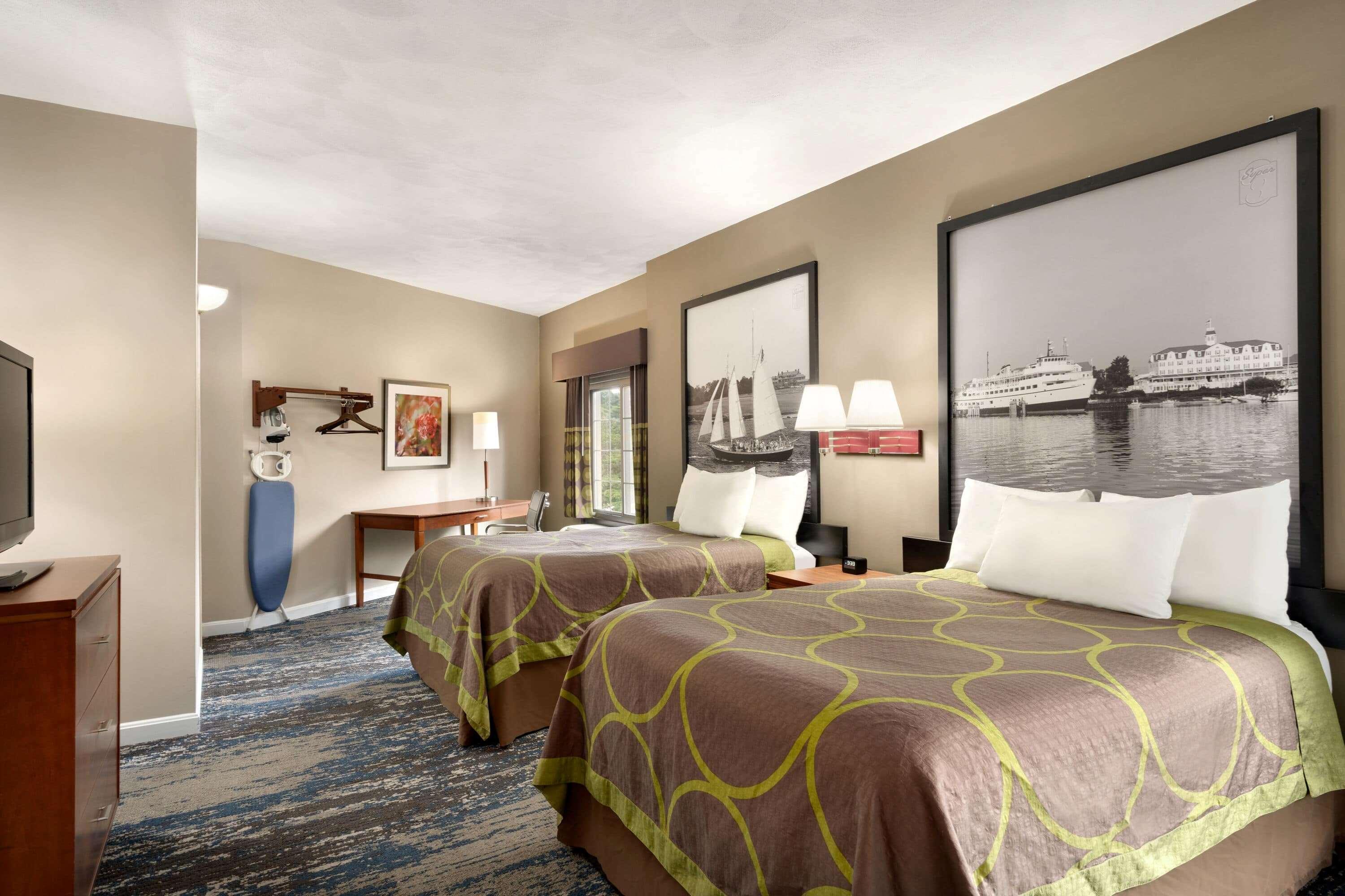 Super 8 By Wyndham West Greenwich/Providence מראה חיצוני תמונה