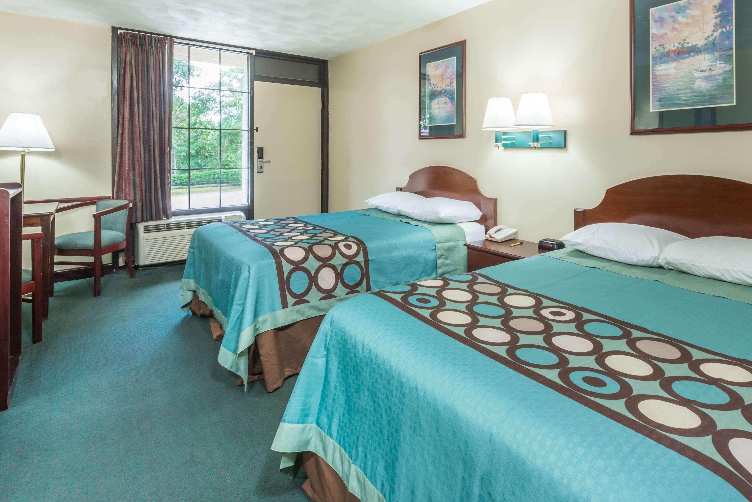 Super 8 By Wyndham West Greenwich/Providence מראה חיצוני תמונה